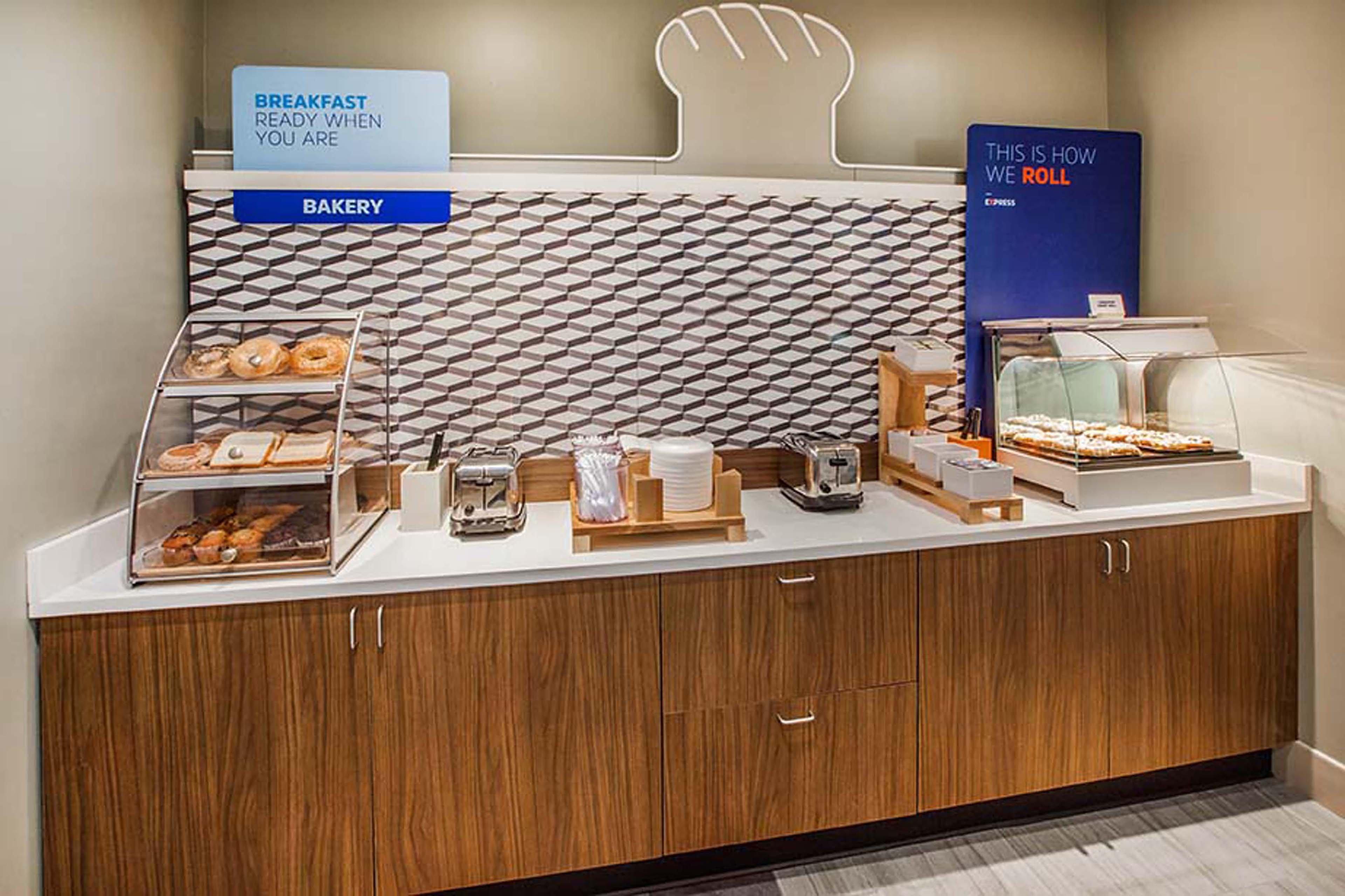 Holiday Inn Express Wilkes Barre East By Ihg Εξωτερικό φωτογραφία